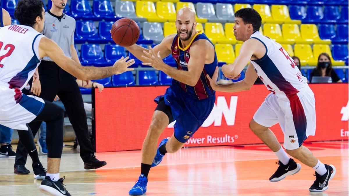 Nick Calathes realizó un notable último cuarto