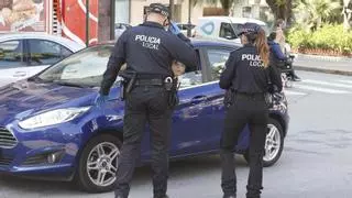La Policía Local frustra dos robos en Alzira al detener "in fraganti" a los delincuentes