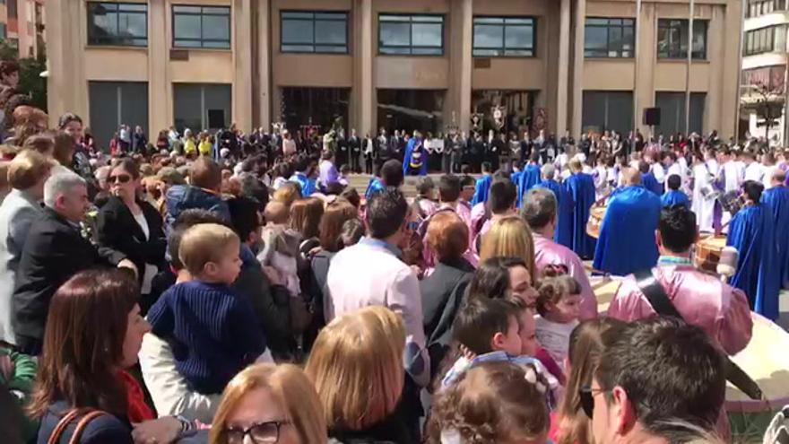 Vila-real anuncia la Semana Santa con bombos y tambores