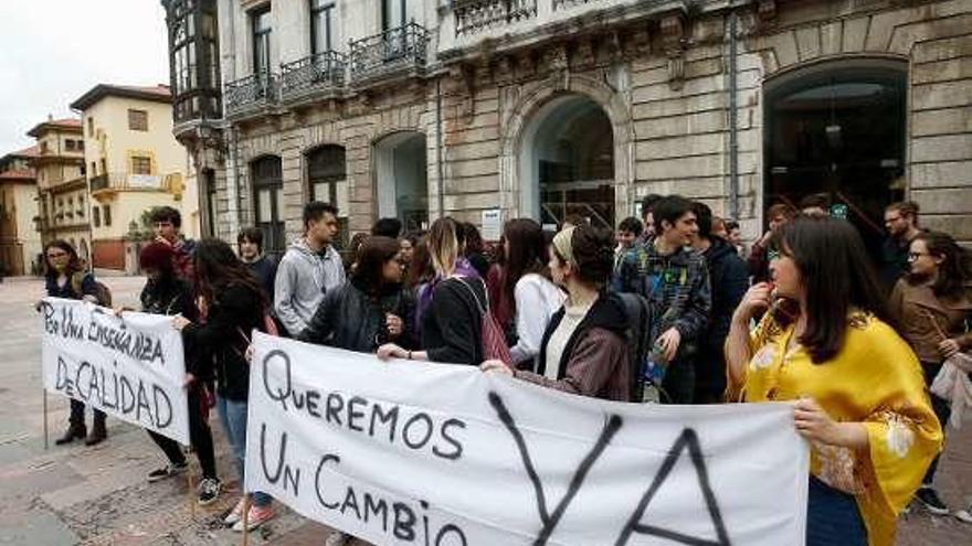 Manifestación de los alumnos del Conservatorio.