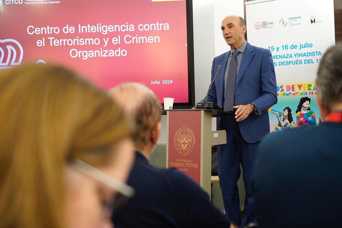 Manuel Navarrete, jefe del CITCO, en el curso de verano sobre amenaza yihadista