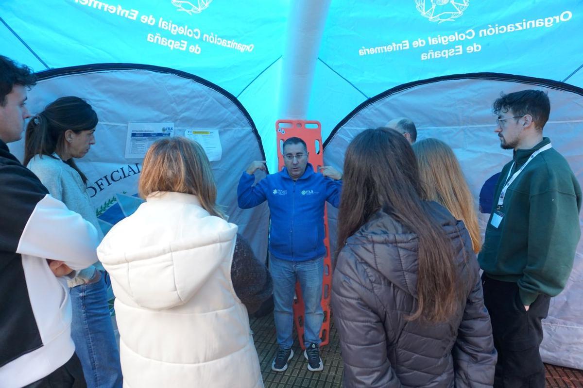 Enfermeras y médicos se forman en atención al trauma grave en el Colegio Oficial de Enfermeria de Ourense