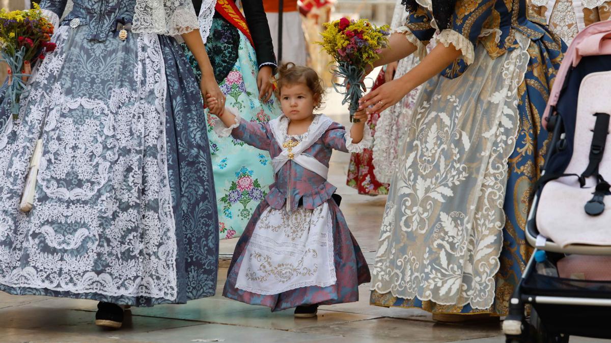 Búscate en el segundo día de Ofrenda por las calles del Mar y Avellanas (entre las 11.00 y 12.00 horas)