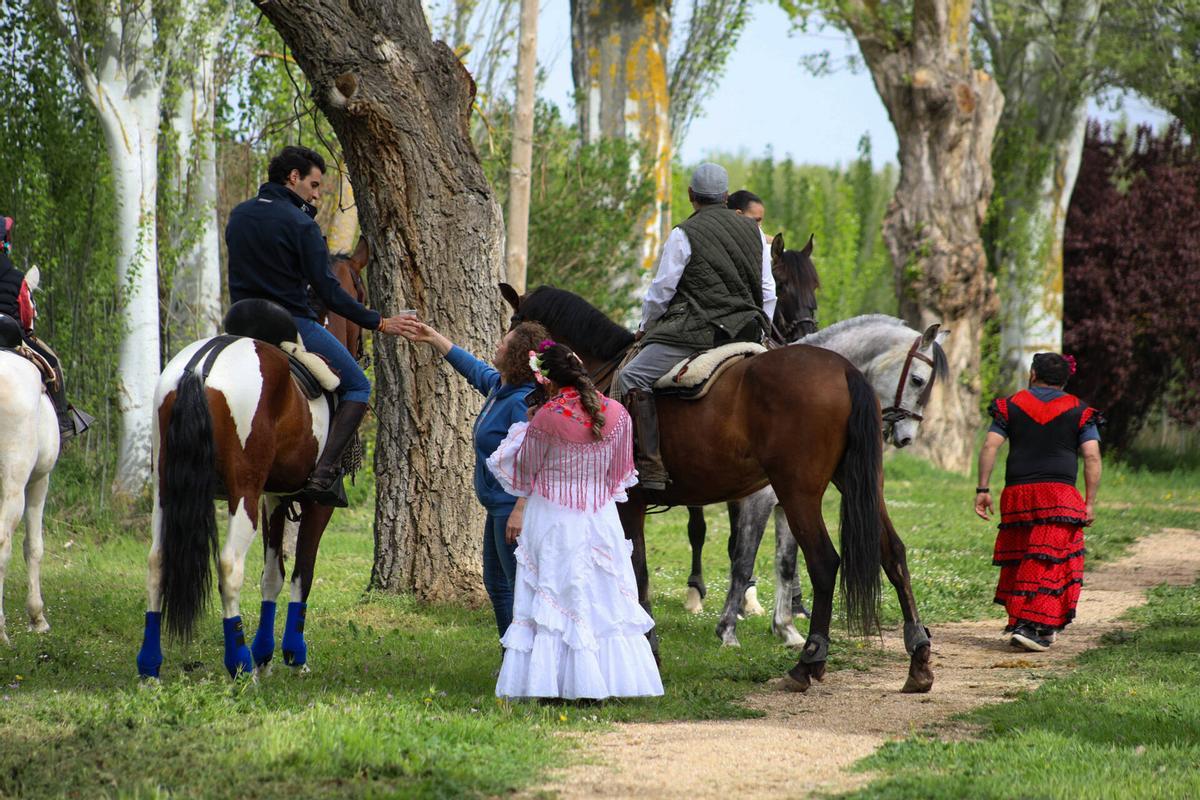 GALERÍA | Villaralbo baila por Sevillanas