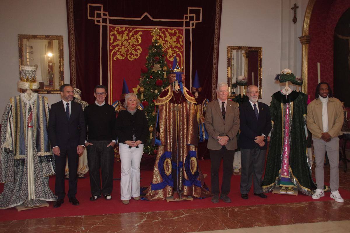 Nombramiento de los Reyes Magos de Oriente en la cabalgata de Málaga: Daniel Pérez, Arturo Fernández y Kendrick Perry