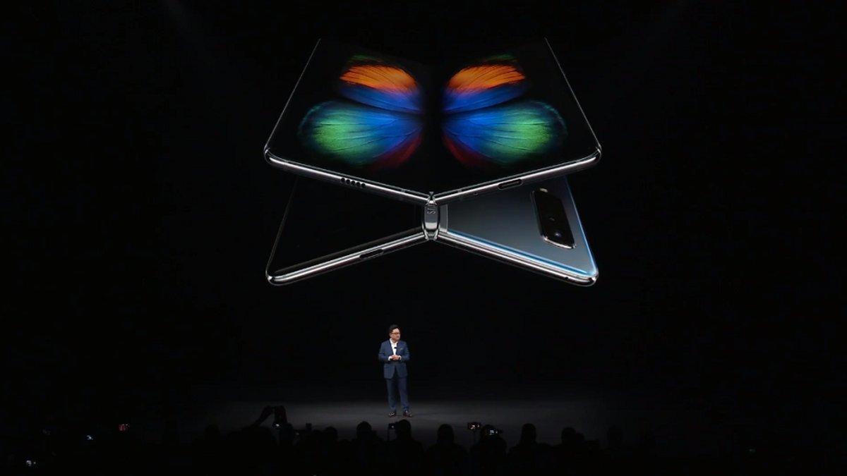 El Galaxy Fold 2 se renombraría como Galaxy Z Fold 2 y llegaría en septiembre