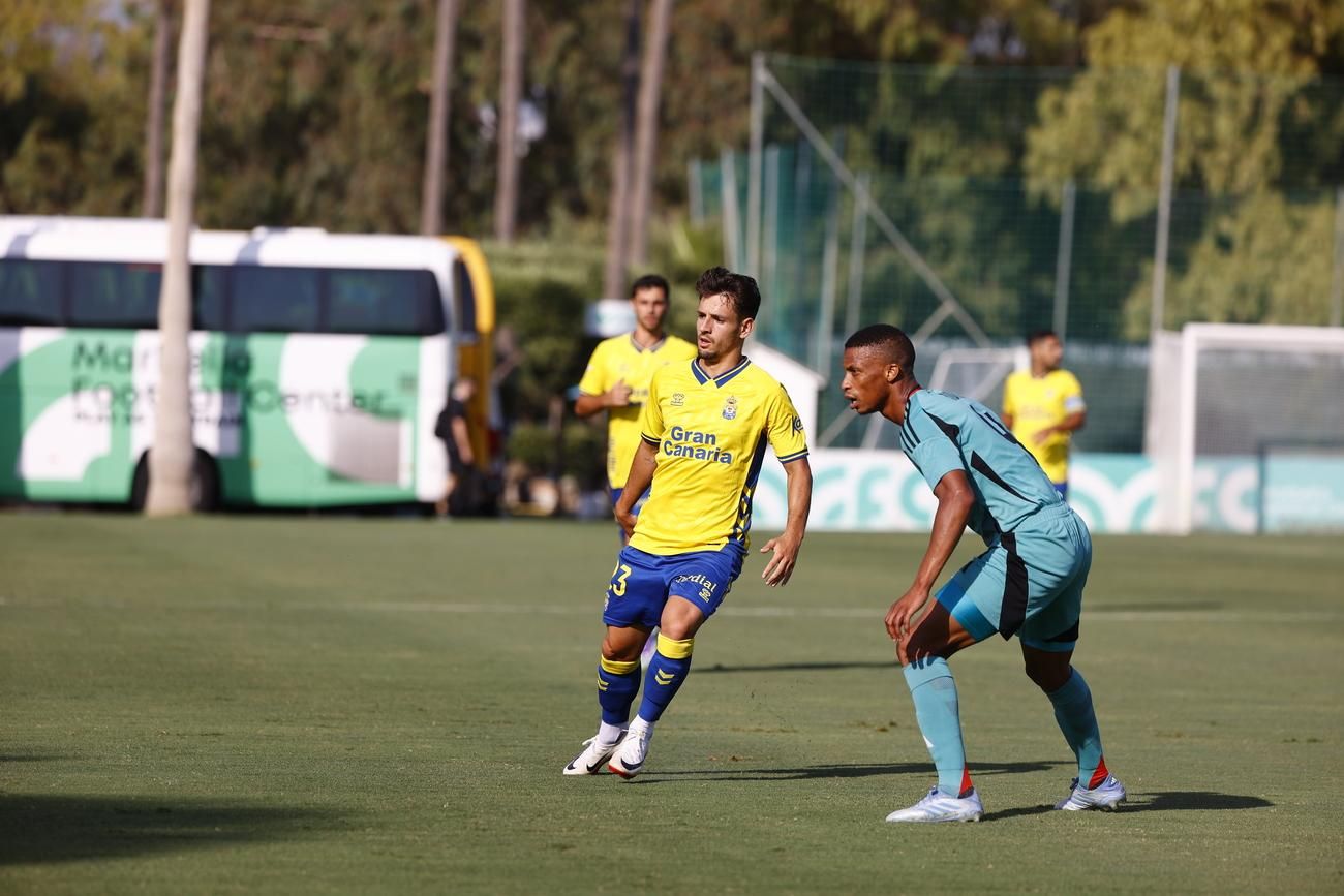 El partido Orlando Pirantes FC-UD Las Palmas, en imágenes