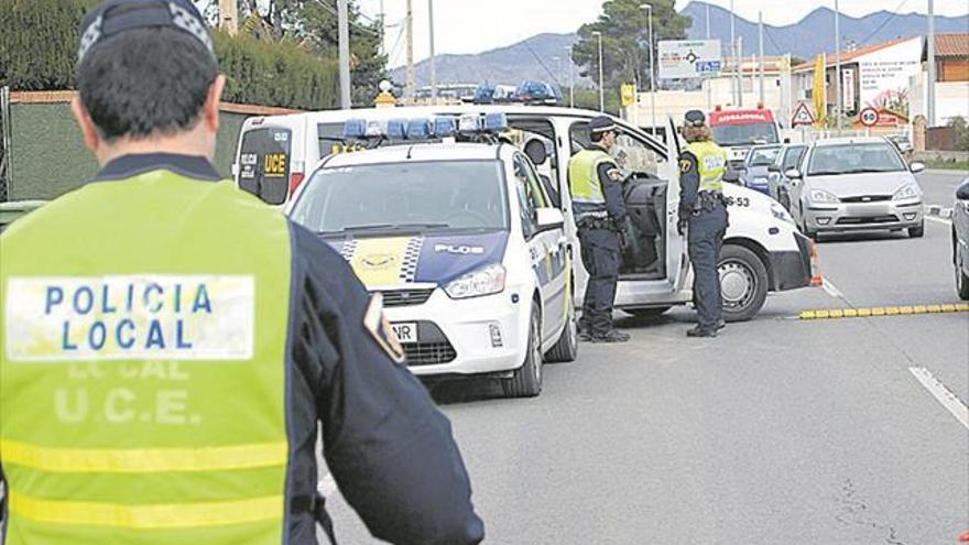 Cuadruplica la alcoholemia y golpea 5 coches en Almassora