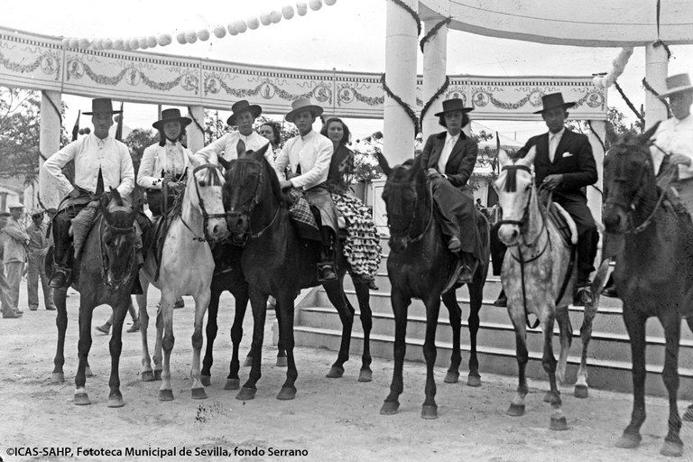 Caballistas en la Feria. 1948