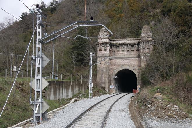 La R3 de Rodalies recupera el servicio entre Ribes de Freser y Puigcerdà