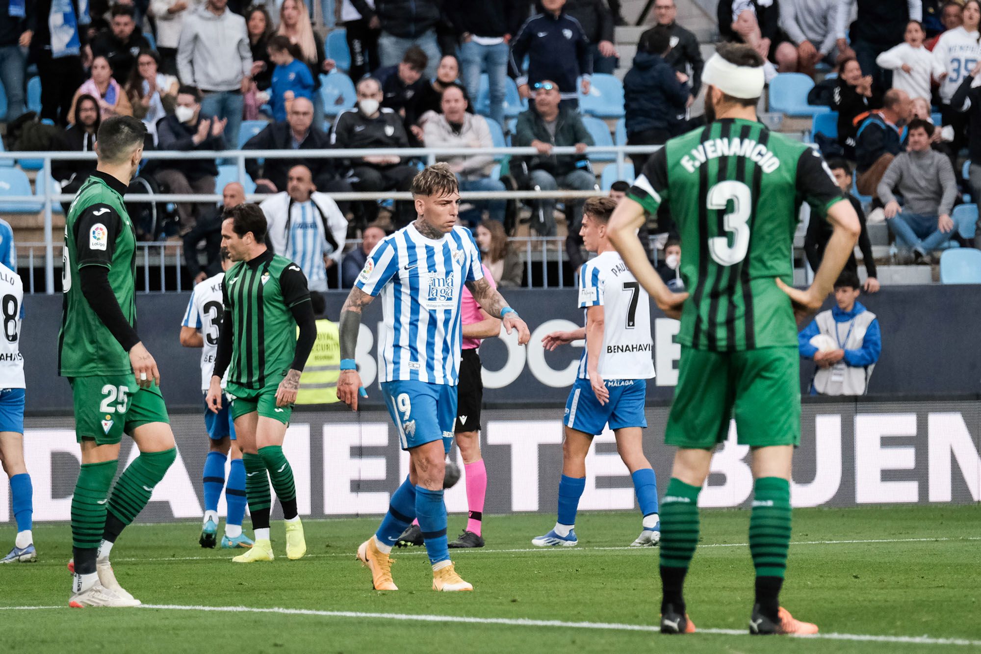 Las imágenes del Málaga CF - SD Éibar en La Rosaleda