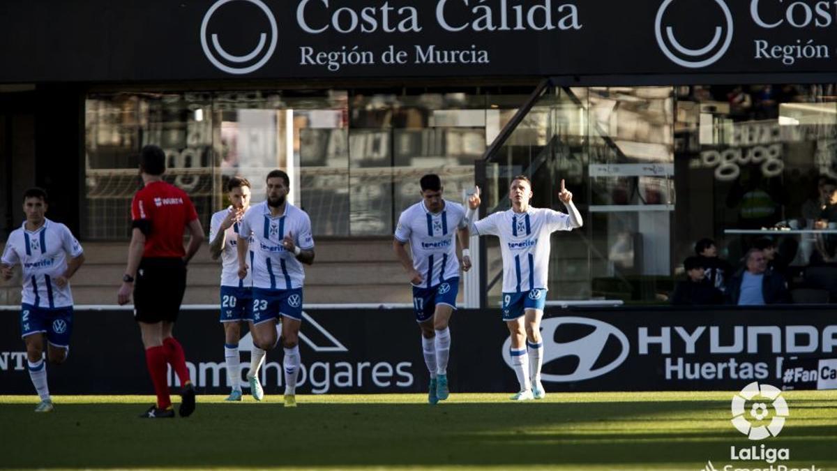 La celebración del gol de Garcés.