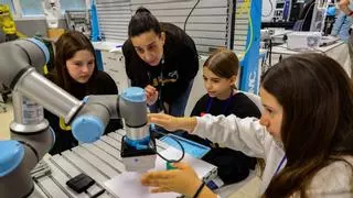 Así despierta Alcoy vocaciones científicas en niñas gracias a tecnologías avanzadas