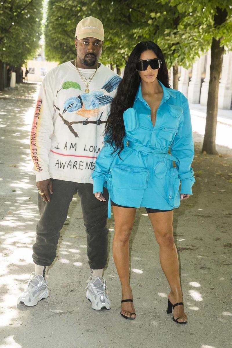 Kanye West y Kim Kardashian posan juntos antes del desfile de Louis Vuitton en París