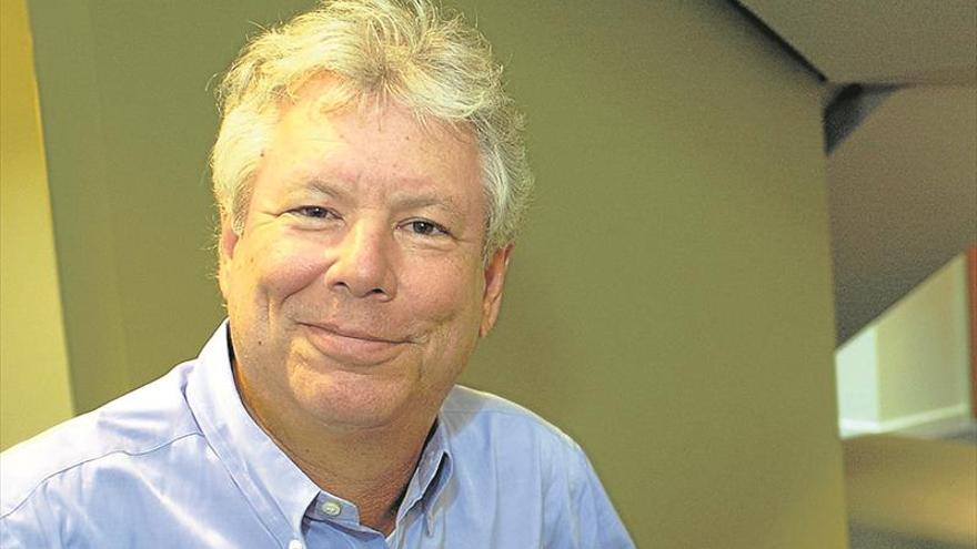 Richard Thaler es reconocido con el premio Nobel de Economía