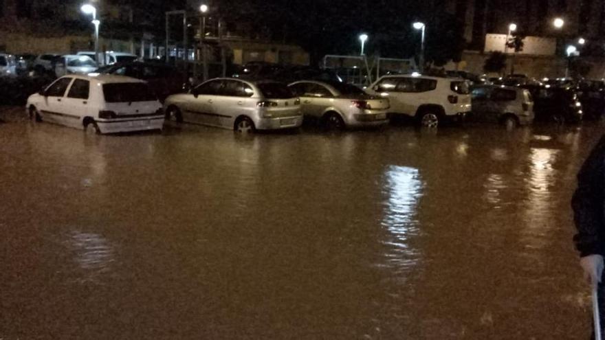 La tormenta provoca graves inundaciones en Alzira y otros puntos de la Ribera Alta