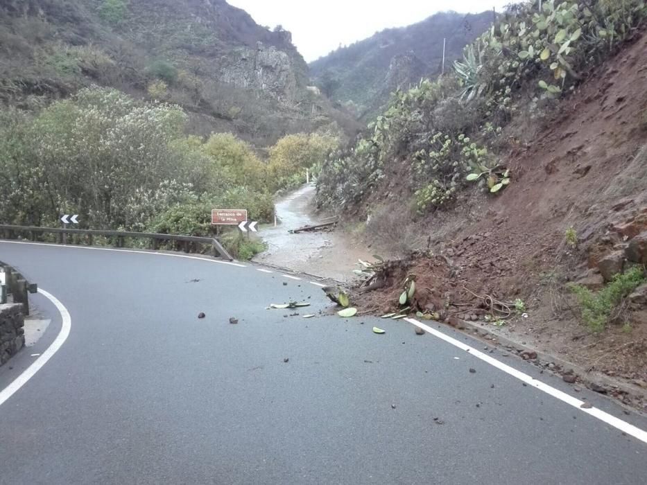 Desprendimientos en carreteras de Gran Canaria (17/12/2017)