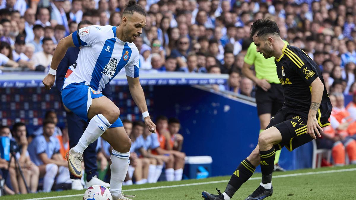 Braithwaite, durante el partido ante el Oviedo