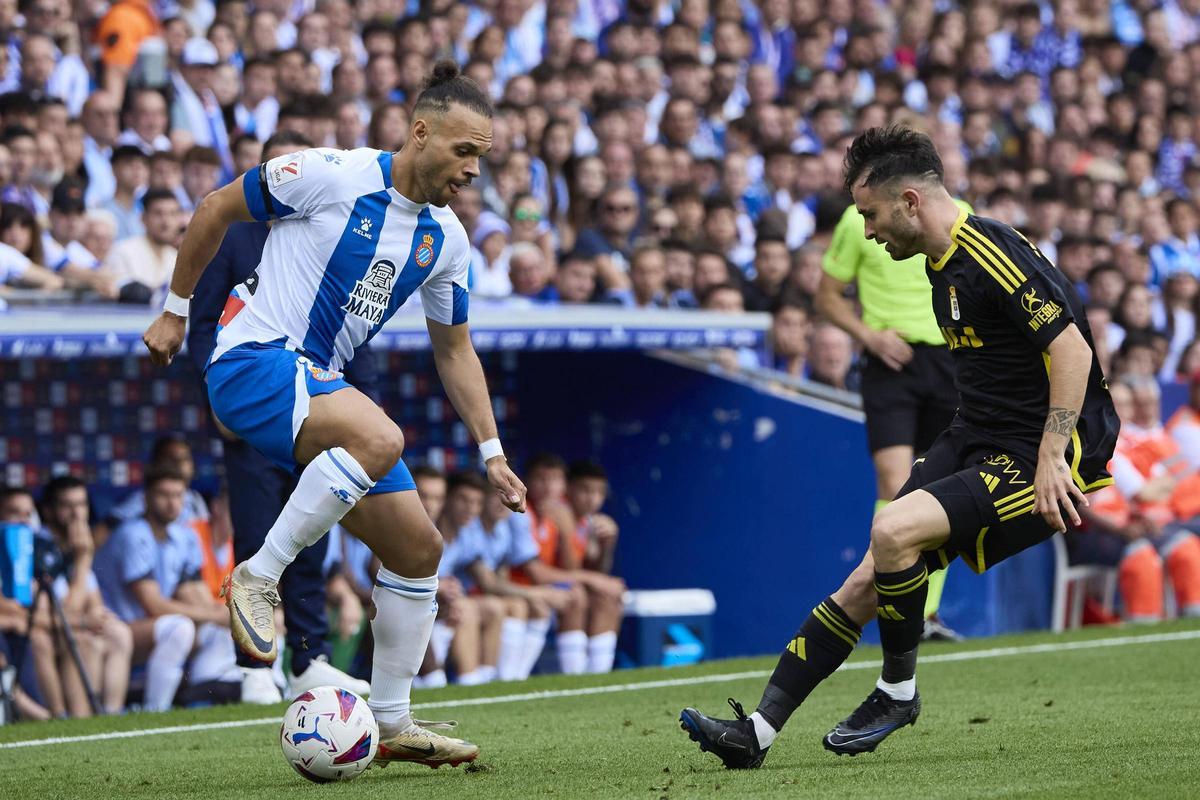 Braithwaite, durante el partido ante el Oviedo