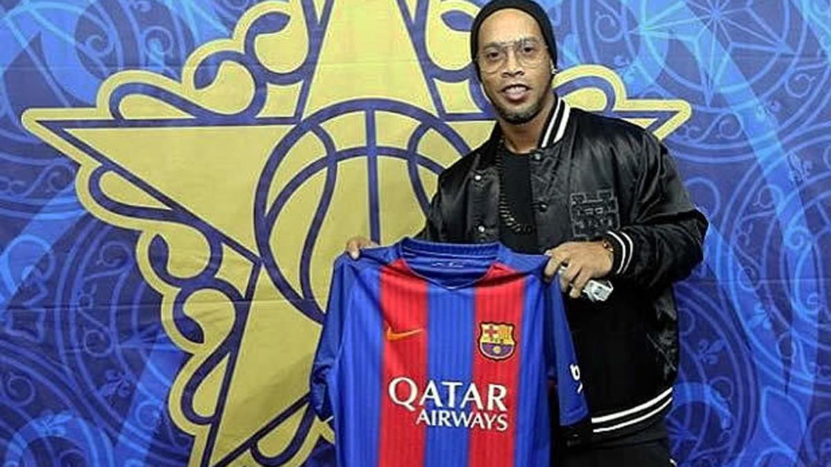 Ronaldinho disfruta del All Star como embajador del FC Barcelona