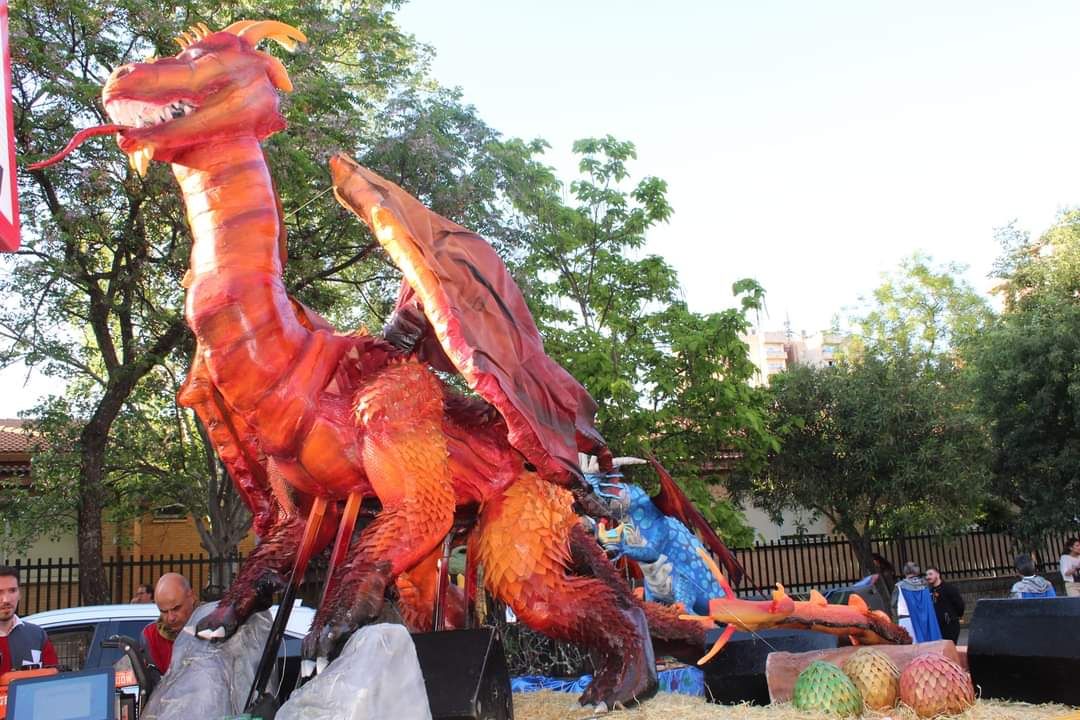 GALERÍA | El Colegio de Las Josefinas se alza con el premio del desfile de San Jorge