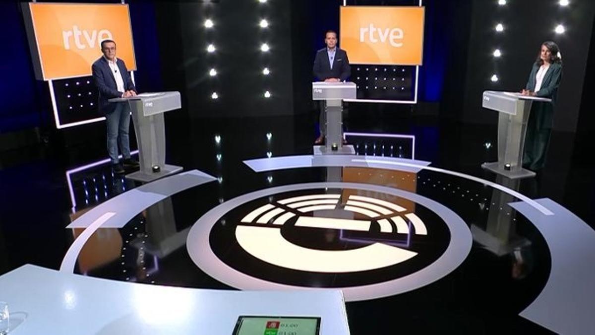Reproches y pactos guían el debate de Gallardo, Fernández y De Miguel en RTVE marcado por la ausencia de Guardiola