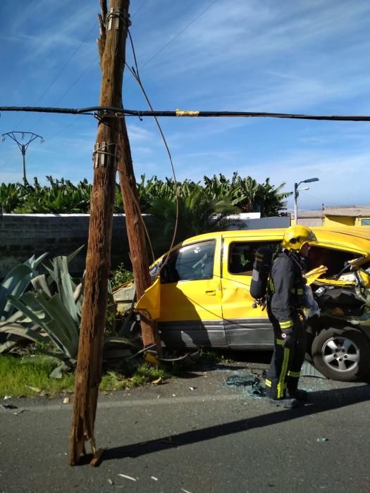 Herido un hombre tras el choque entre un camión de butano y un turismo