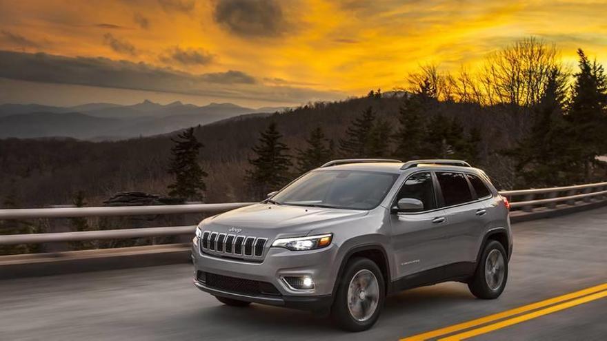 El Jeep Cherokee es un modelo muy preciado dentro de los todocaminos medios por su capacidad, espacio y confort; la próxima entrega abundará en la calidad y la dotación.