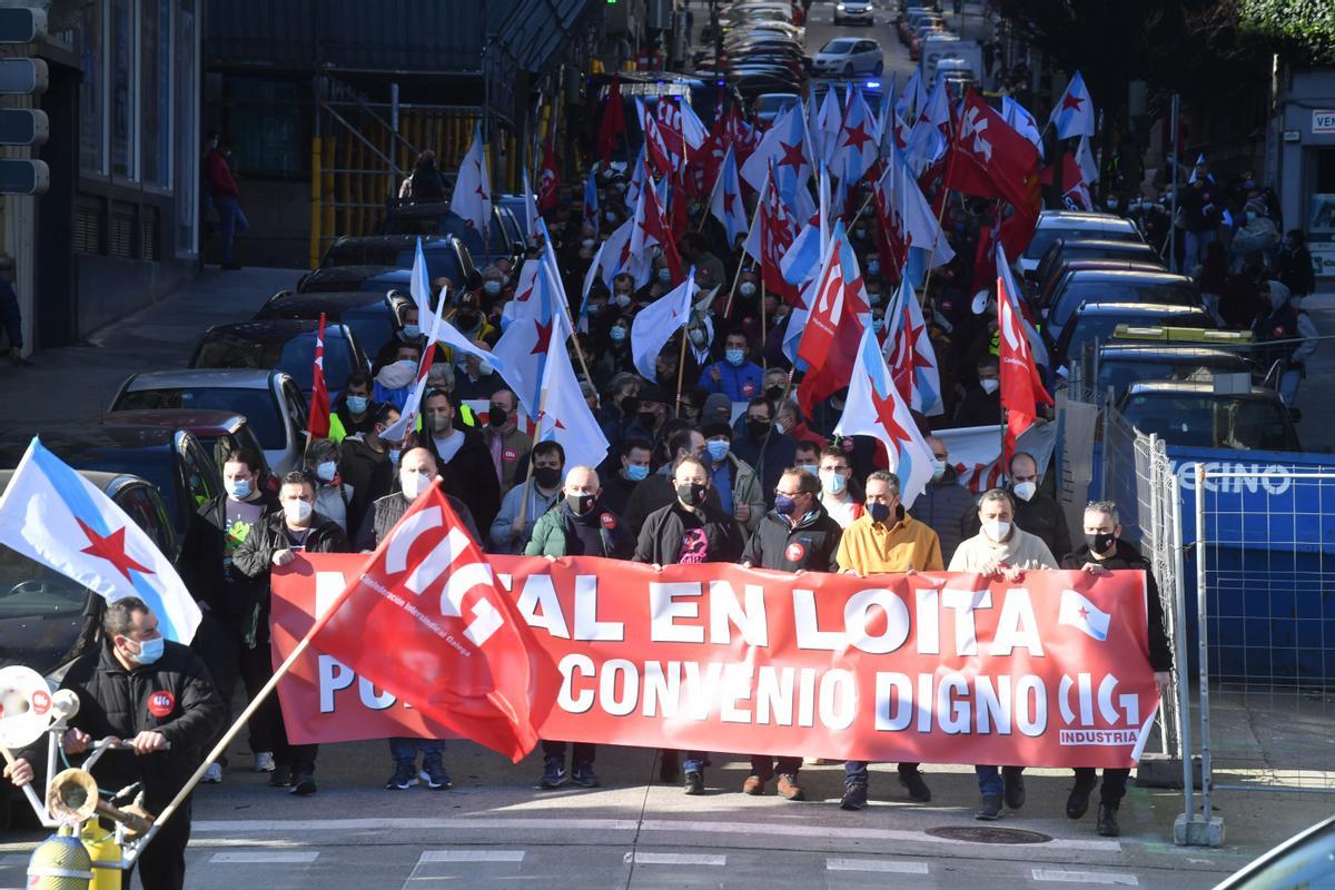 Trabajadores del metal durante una manifestación por las calles de A Coruña el pasado enero para demandar un convenio "digno".