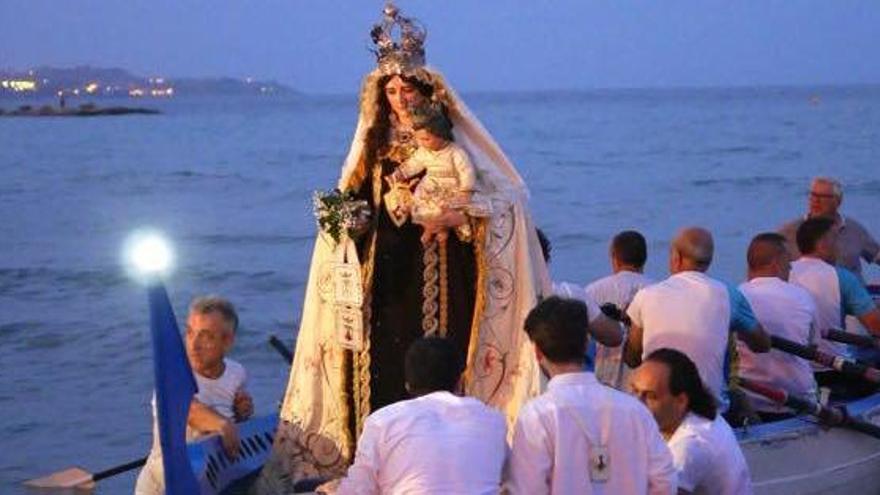 Todo preparado para la llegada el lunes de la Virgen del Carmen a la Playa del Postiguet de Alicante