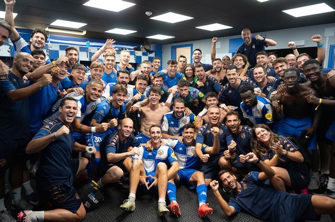 El Sabadell gana al Almería (1-0) en el regreso del fútbol profesional a la Nova Creu Alta
