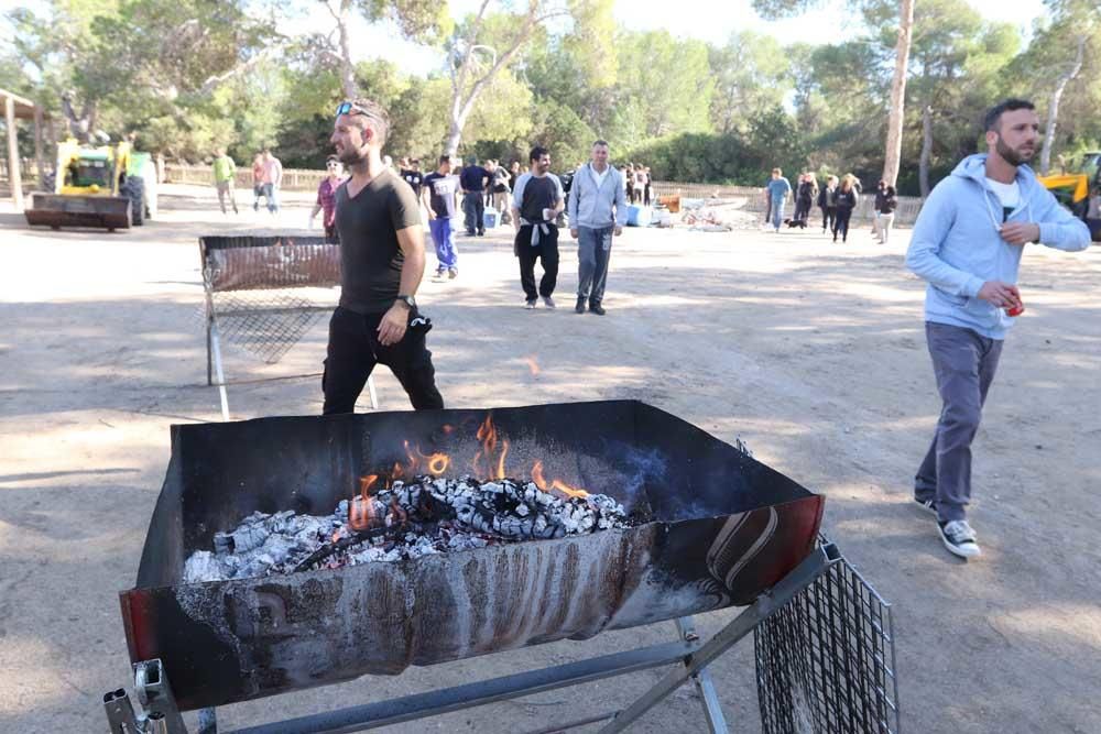 80 trabajadores limpian el Parque Natural