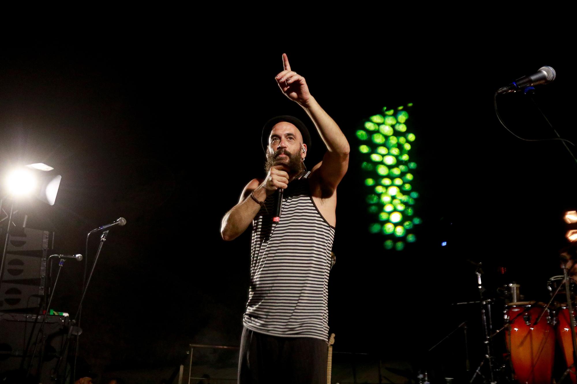 Mira aquí todas las imágenes de los grupos Los 300 y Eskorzo en el Festival Sueños de Libertad de Ibiza