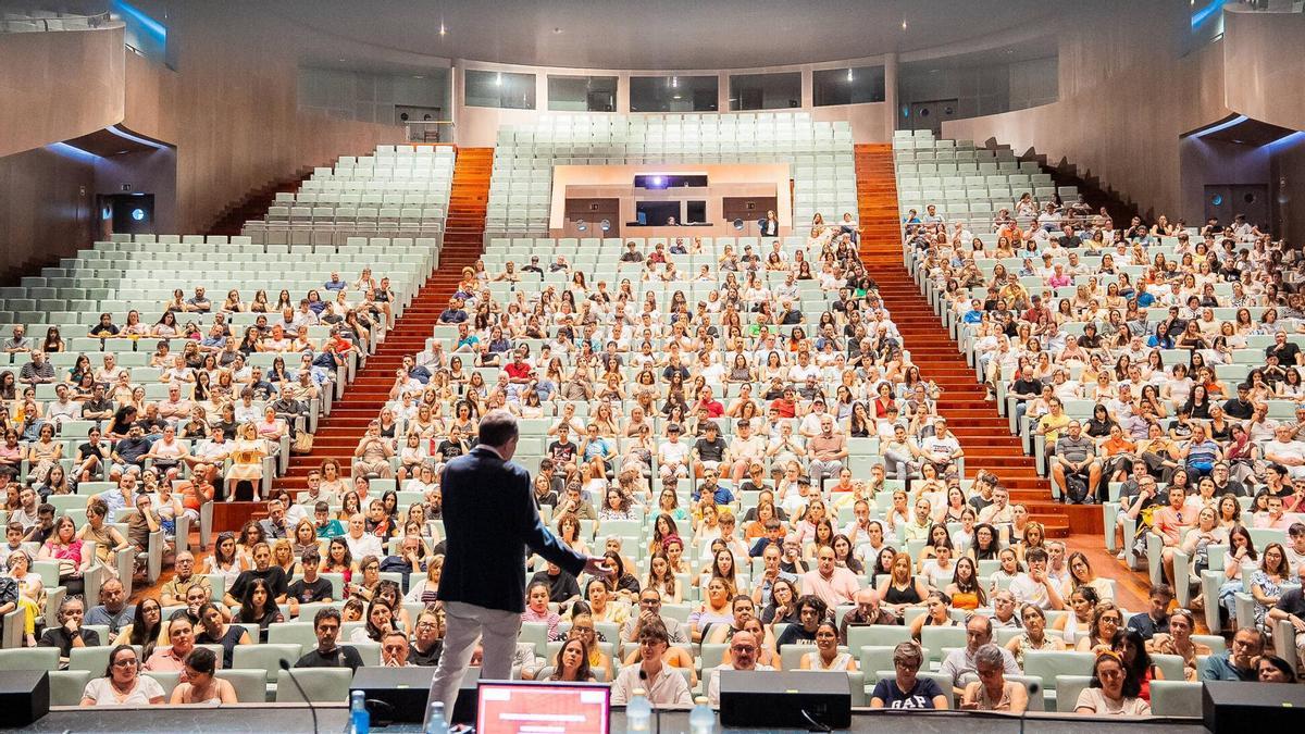 El Concello de Vigo explica todos los detalles del «Vigo en inglés» a las familias