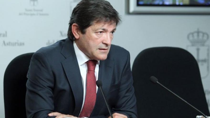 Javier Fernández pide tiempo para presentar el plan de ajuste