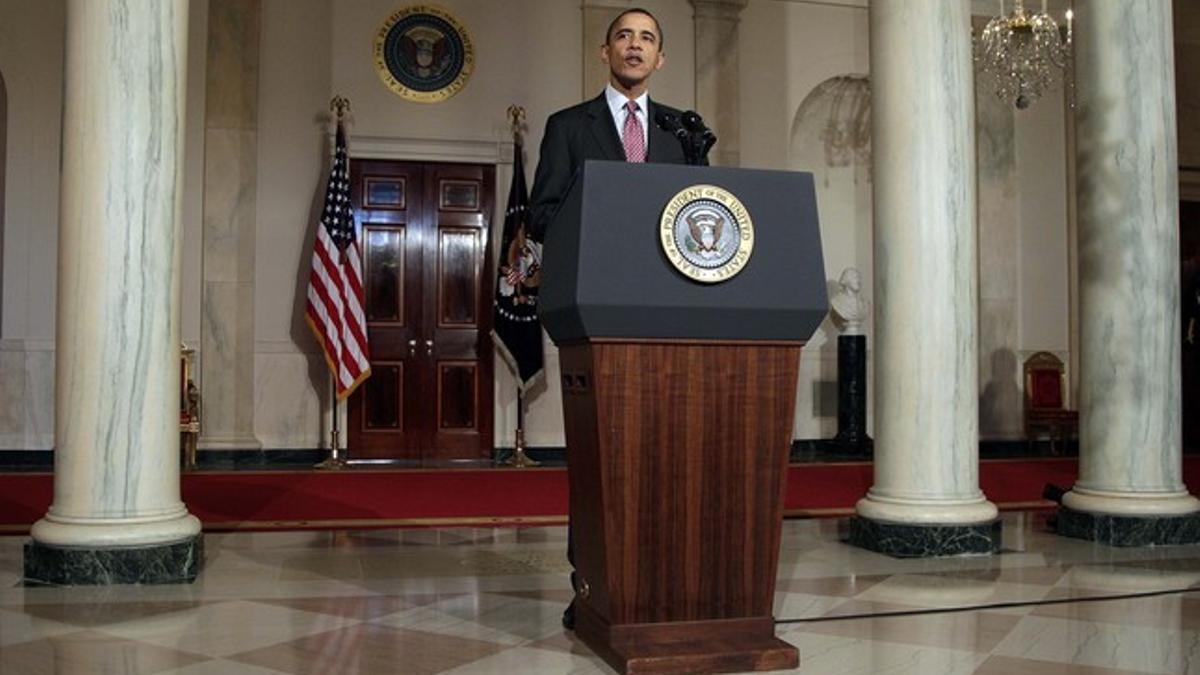 El presidente de EEUU, Barack Obama, en febrero del 2011, informando en la Casa Blanca de la caída del presidente egipcio Hosni Mubarak.