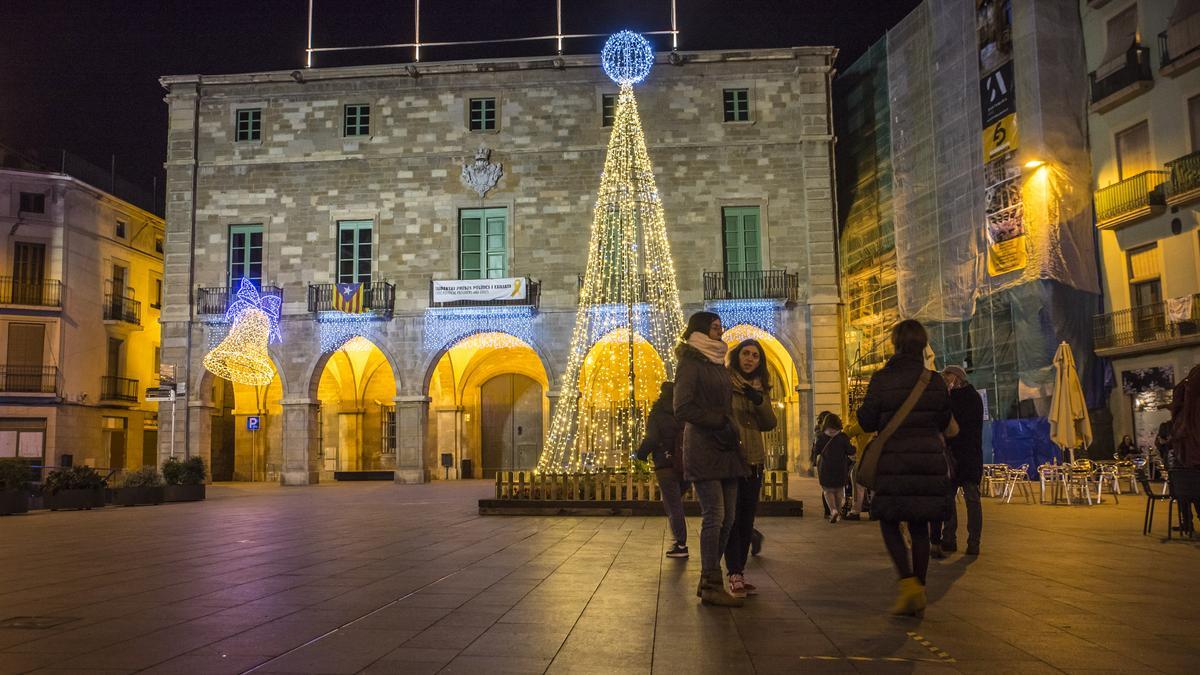 Manresa s'il·lumina: S'engega la il·luminació nadalenca a la ciutat