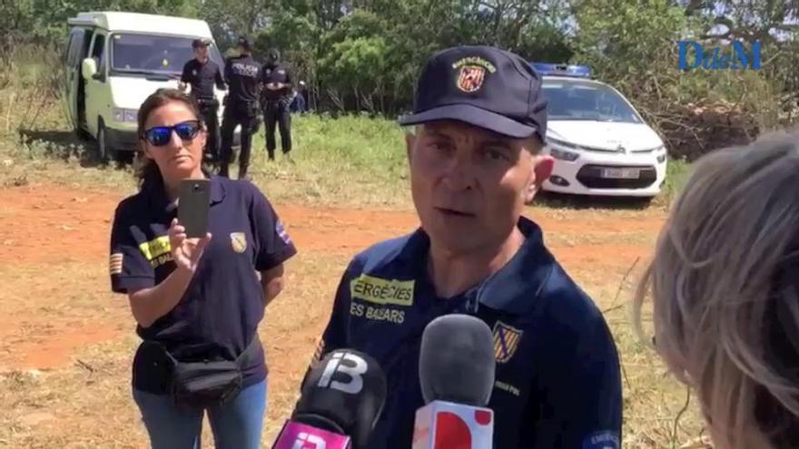 Joan Pol, jefe de Emergencias, en la cova de sa Piqueta