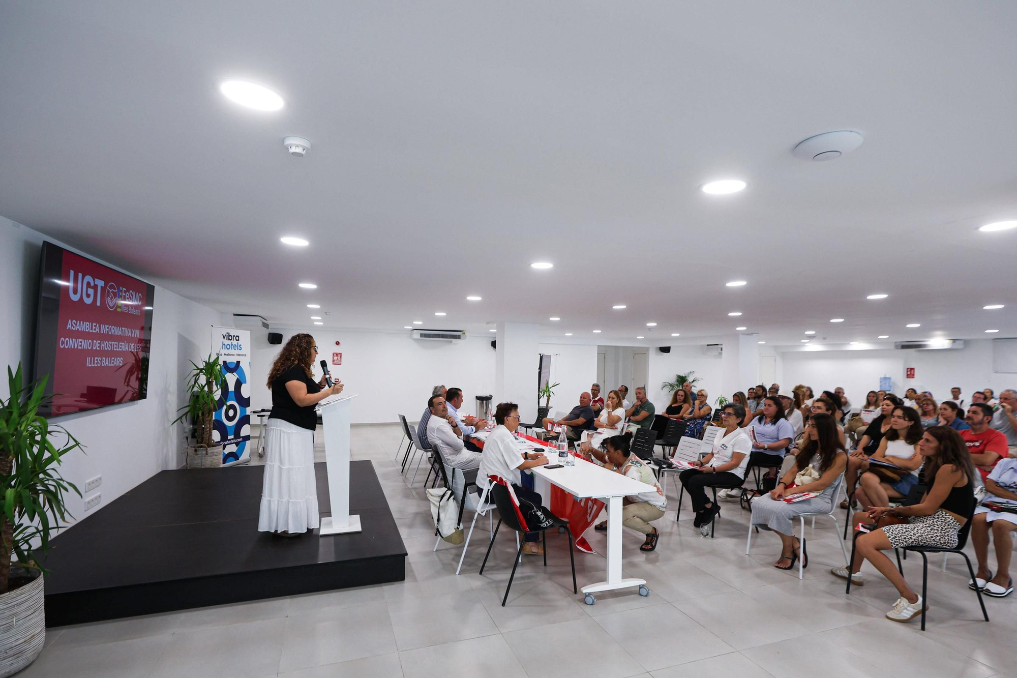 Aquí están todas las imágenes de la asamblea de UGT