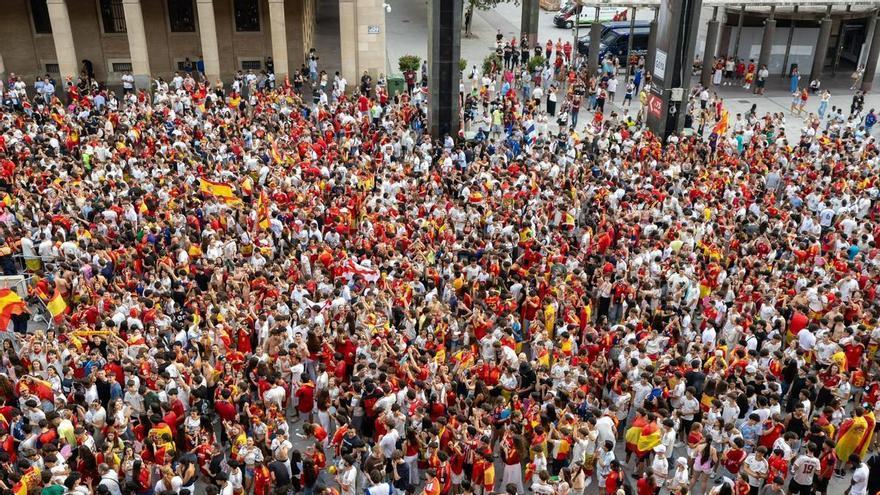 Vídeo | La plaza del Pilar de Zaragoza, a rebosar para el España-Francia de semifinales del Mundial