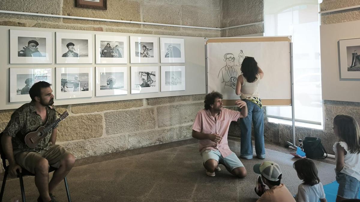 El cuentacuentos sobre José Suárez, este miércoles, en la sala Domínguez Búa con el Colectivo Xurelo.