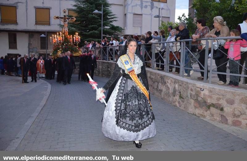 Galería de fotos -- La Vall celebra la solemne procesión en honor al Santíssim Crist