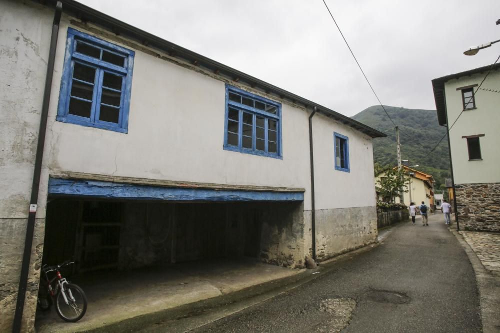 Vecinos de Moal celebran el premio