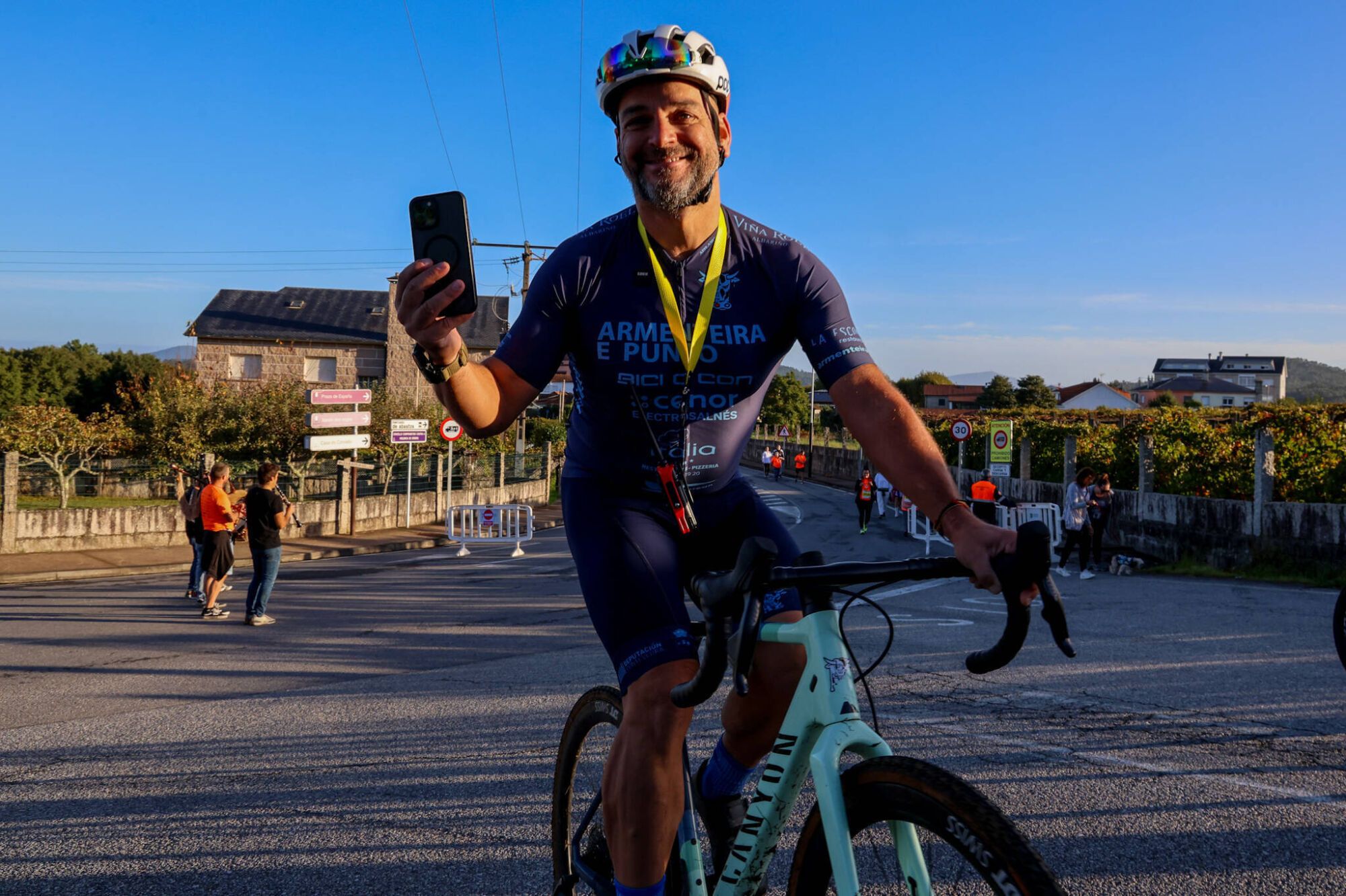 Andaina y carrera solidaria por niños como Leo Diz
