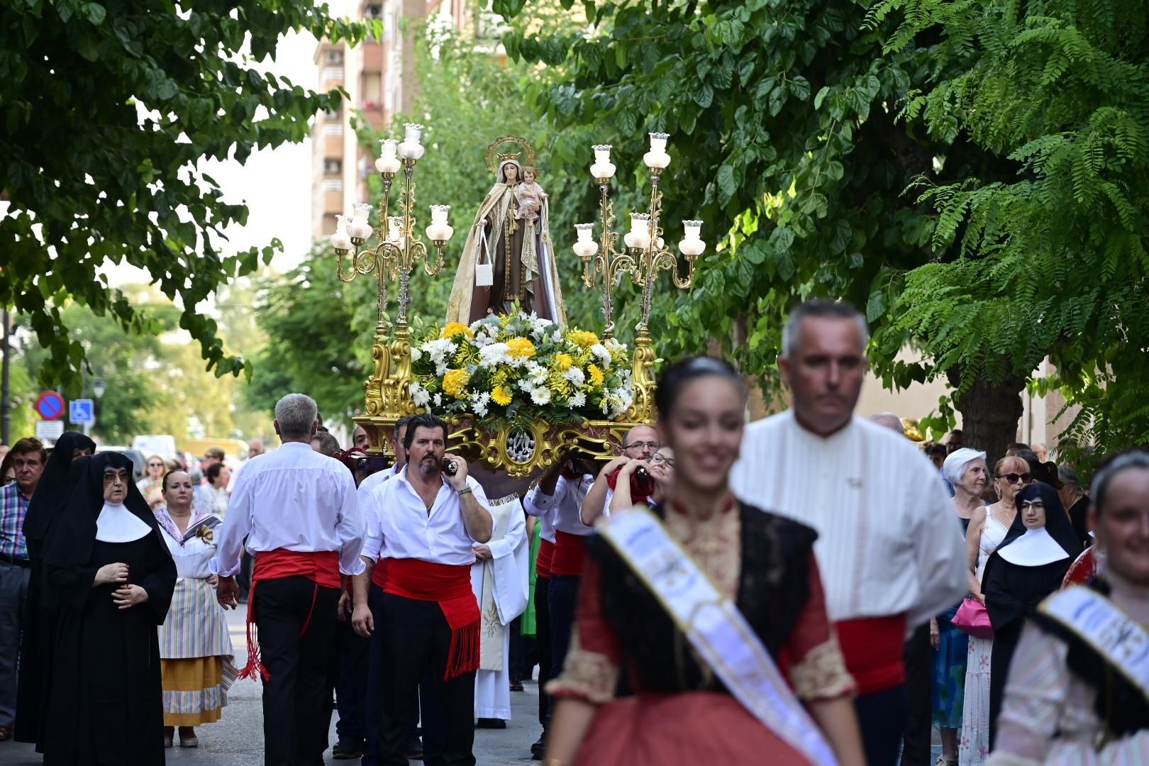 El Grau de Castelló honra a la Virgen del Carmen: misa con sorpresa y emotiva procesión