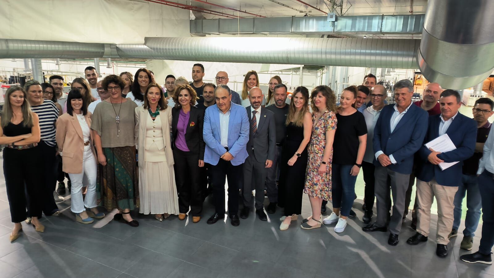 Visita a Dcoop de la vicepresidenta primera del Gobierno y ministra de Hacienda, María Jesús Montero