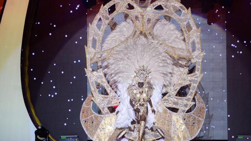 Así es el traje de la Reina del Carnaval de Las Palmas de Gran Canaria 2019, Erika Echuaca