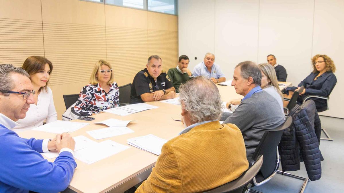 Reunión del órgano gestor de las playas.