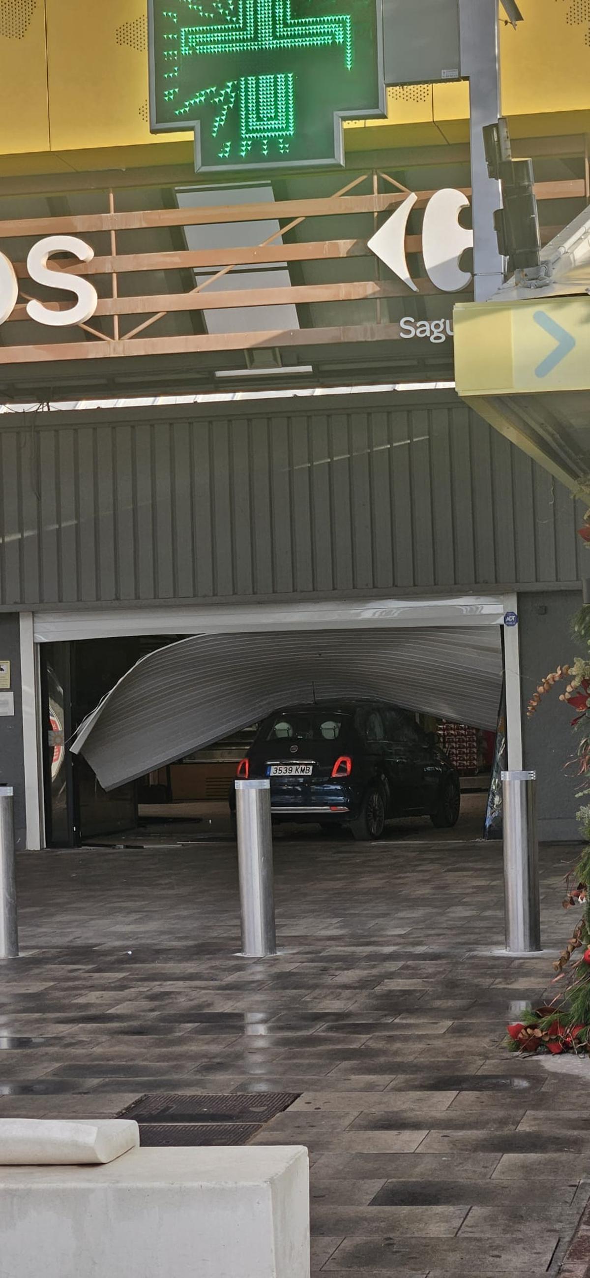 Asalto de la banda de aluniceros a una joyería en un centro comercial de Sagunt