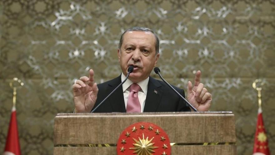 Erdogan sanciona la reforma constitucional que le dará más poder